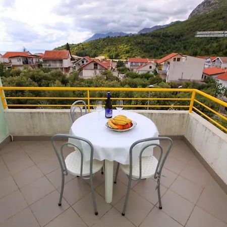 Natalika Guest house *